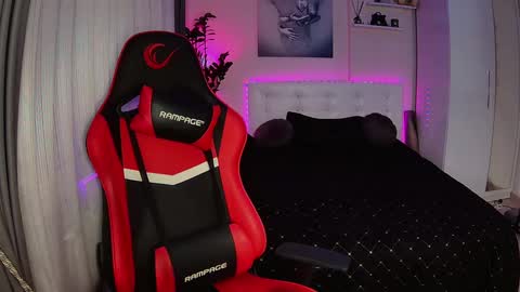 Snapshot of cokeyspeed69 chatting on 01.25.25 Ur goddess Nikki online show from 01.25.25