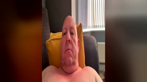 Snapshot of col4nows chatting on 06.28.26 col4nows online show from 06.28.26
