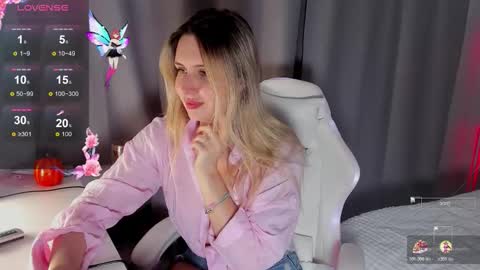 Snapshot of coldcherryeclipse chatting on 10.26.25 coldcherryeclipse online show from 10.26.25