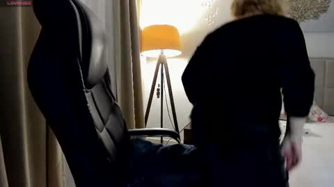 Snapshot of colette1w chatting on 04.23.26 Olga. online show from 04.23.26