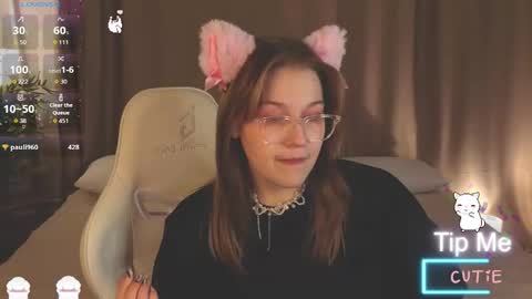 Collen Mon Tue Wed Thu Fri GMT 3 0300am - 0900am  online show from 03.26.26