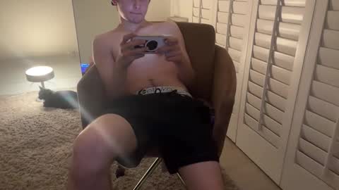 Snapshot of collegeboy21_21 chatting on 10.21.25 collegeboy21_21 online show from 10.21.25