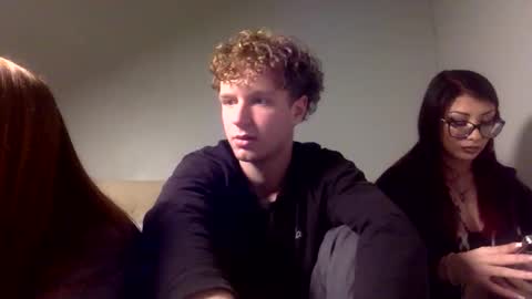 Snapshot of collin_swell chatting on 12.01.25 collin_swell online show from 12.01.25