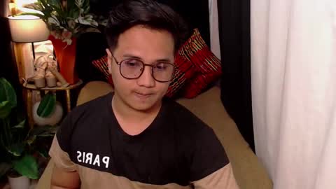 Snapshot of colossalboy chatting on 01.09.25 Sunny online show from 01.09.25