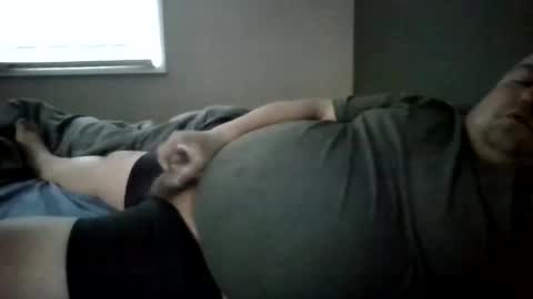 comfortably_numb1980 online show from 04.22.26