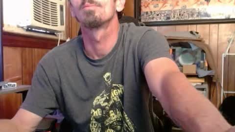 Nelson or ComicKing and sometime Peachy143 online show from 11.26.25