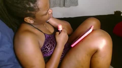 Snapshot of comicalcara chatting on 11.30.25 Cara online show from 11.30.25