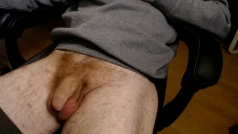 Snapshot of commanderchip chatting on 01.07.25 commanderchip online show from 01.07.25