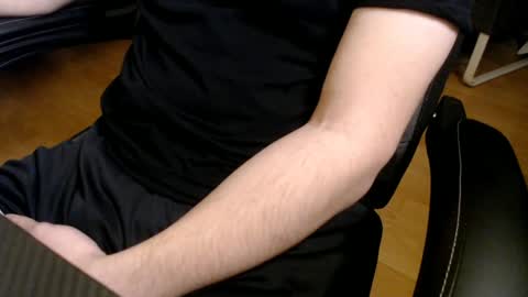 Snapshot of commanderchip chatting on 01.11.25 commanderchip online show from 01.11.25