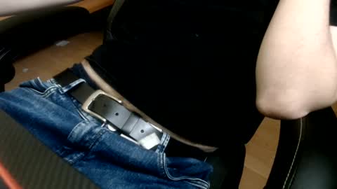 Snapshot of commanderchip chatting on 02.22.25 commanderchip online show from 02.22.25