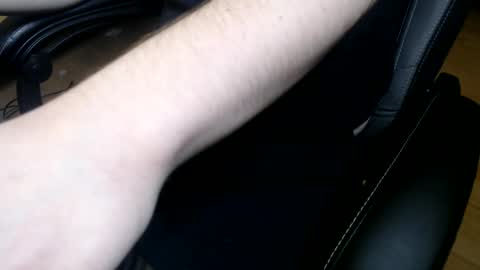 Snapshot of commanderchip chatting on 02.28.25 commanderchip online show from 02.28.25