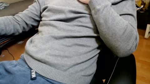 Snapshot of commanderchip chatting on 03.03.25 commanderchip online show from 03.03.25