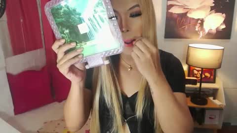 QUEEN SABRINA online show from 12.30.24