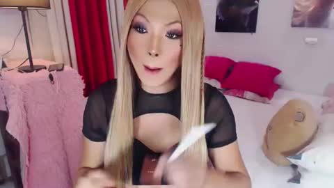 Snapshot of commanderofsexx chatting on 02.05.26 QUEEN SABRINA online show from 02.05.26