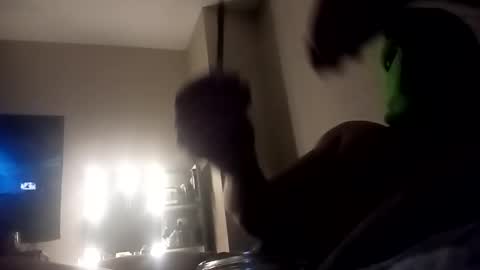 connahoj24 online show from 11.21.25