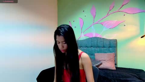 Snapshot of connie_bell chatting on 01.17.25 C O N N I E online show from 01.17.25