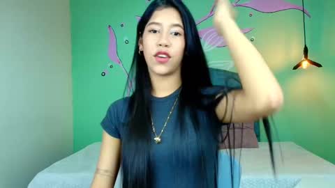 Snapshot of connie_bell chatting on 10.04.25 C O N N I E online show from 10.04.25