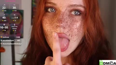 Snapshot of connie_monus chatting on 04.11.26 Amy online show from 04.11.26