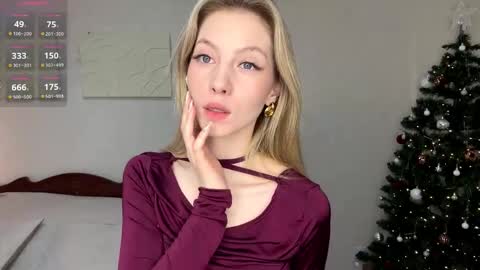 Hello im Sofia Welcme to my room .More hugs and kiss for you online show from 01.08.26