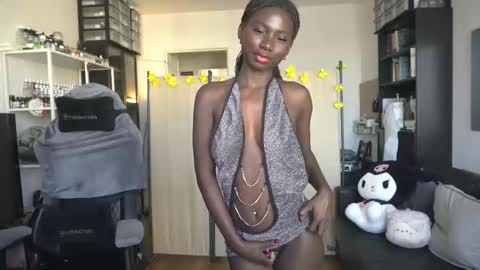 Carola  independent model online show from 01.06.26