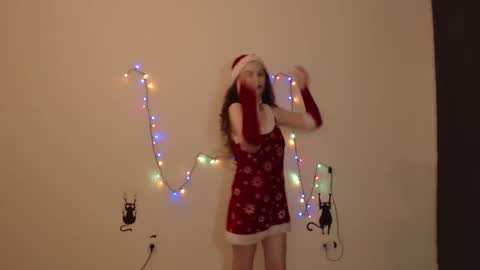 Amber online show from 12.23.25