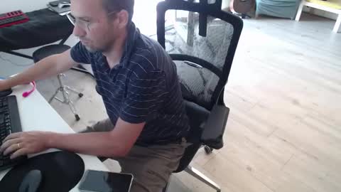 Snapshot of coolnerdguy79 chatting on 09.15.25 coolnerdguy79 online show from 09.15.25