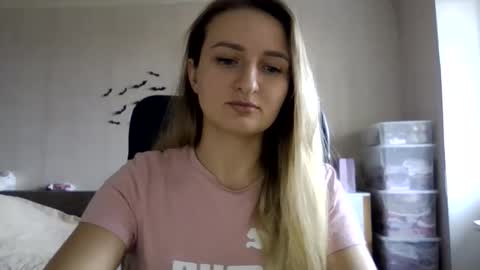 cora_fora online show from 11.04.25