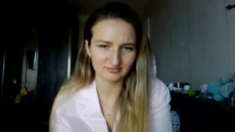 cora_fora online show from 12.03.25