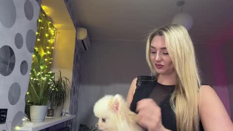 Anny online show from 04.06.26