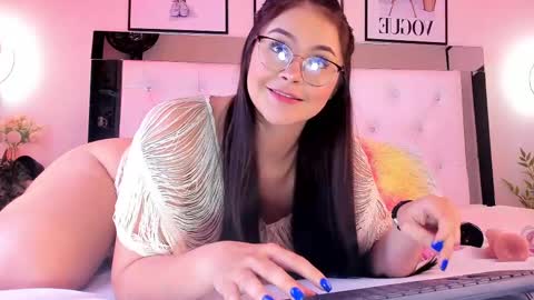 Snapshot of corachandler chatting on 02.19.25 Cora online show from 02.19.25