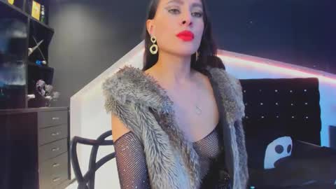 Coral  online show from 03.12.25