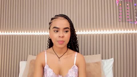 coralineross_ online show from 02.22.25