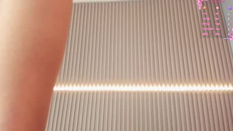 coralineross_ online show from 03.12.25