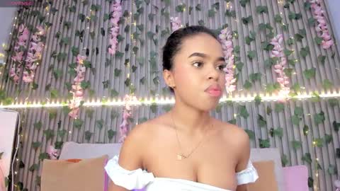 coralineross_ online show from 10.30.25