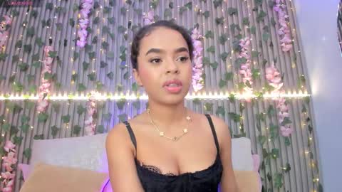 coralineross_ online show from 11.21.25