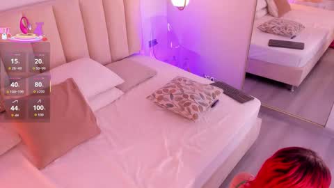 Coral Smith online show from 10.12.25