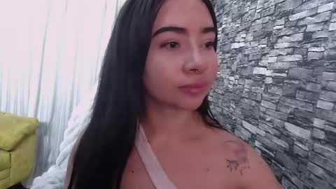 coralwells online show from 04.18.26