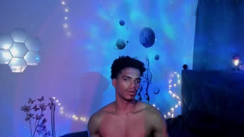 Snapshot of coreyglover chatting on 02.26.25 CoreyGlover online show from 02.26.25