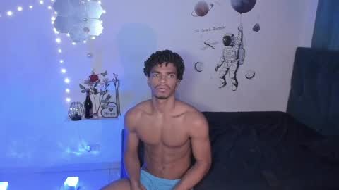 Snapshot of coreyglover chatting on 09.23.25 CoreyGlover online show from 09.23.25