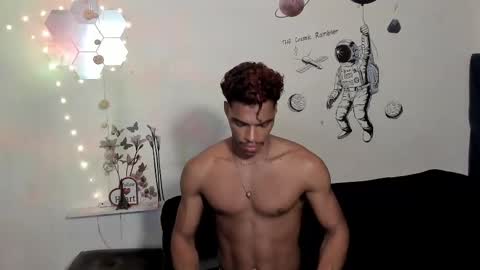 Snapshot of coreyglover chatting on 10.28.25 CoreyGlover online show from 10.28.25