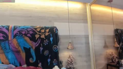 Cori online show from 09.18.25