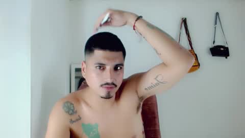 Snapshot of corsocanaxxx chatting on 11.25.25 corsocanaxxx online show from 11.25.25