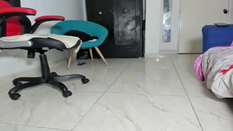 Corvis Xnc0012 online show from 02.19.25