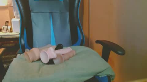 Snapshot of cosmicjones88 chatting on 03.10.25 cosmicjones88 online show from 03.10.25