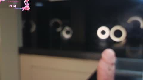 Lili online show from 12.12.24