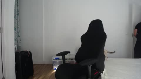 costantine helena24 online show from 12.01.25