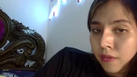 Liz Gwyneth Charlota online show from 01.27.25