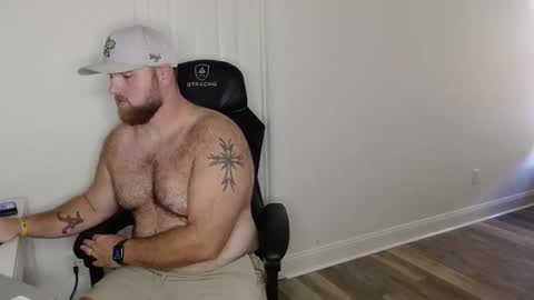 Snapshot of countrystrong53 chatting on 10.29.25 countrystrong35 online show from 10.29.25