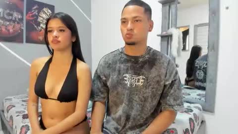 Snapshot of couple777sexy chatting on 04.18.26 Andri online show from 04.18.26