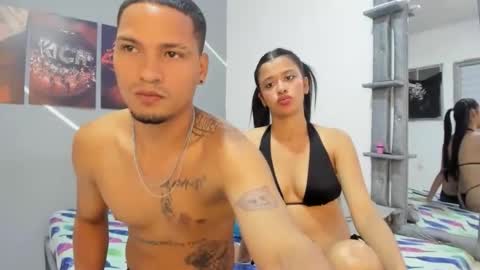 Snapshot of couple777sexy chatting on 04.20.26 Andri online show from 04.20.26